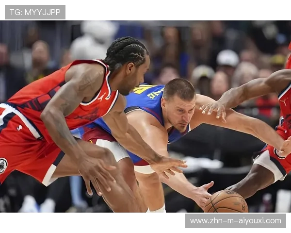 NBA 球星当众暴走!怒摔战术板 NBA 球星当众暴走!怒摔战术板