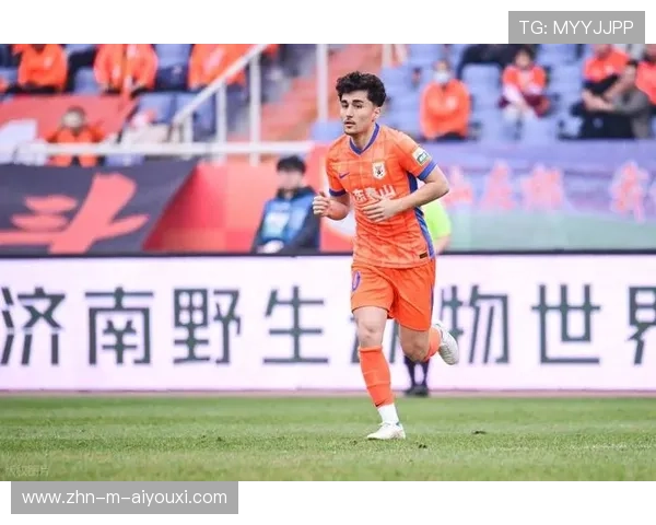 山东泰山阿卜杜肉苏力远射建功，球队士气高涨